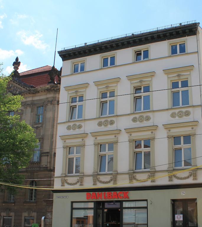 Bett-Point Am Rathaus Guest House Potsdam Eksteriør bilde